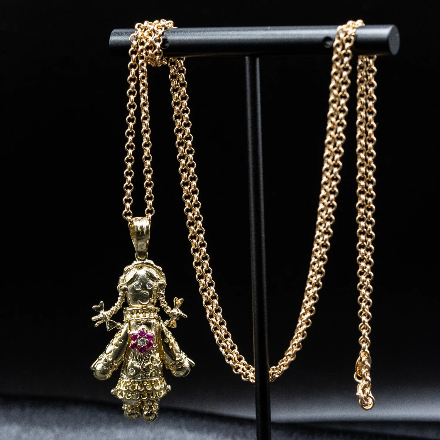 Stunning 9ct gold helix earrings in Gold Jewellery Collection
